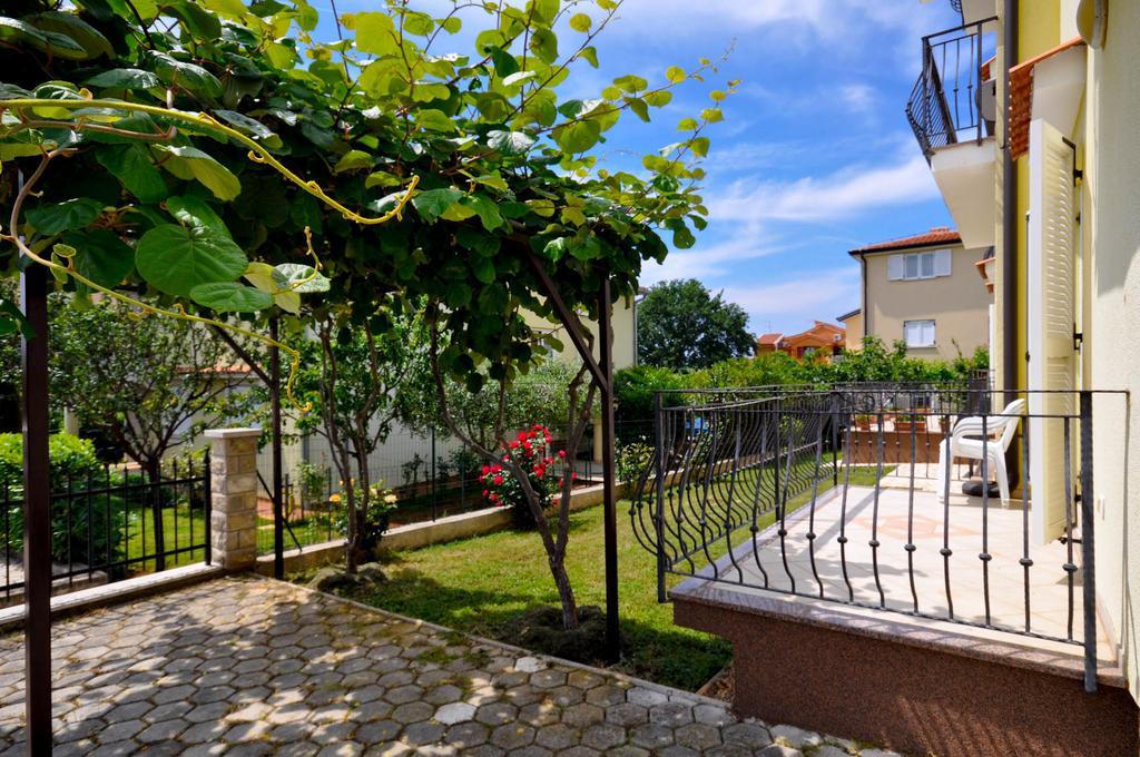 Ana M Apartments Novigrad Istria Exterior foto